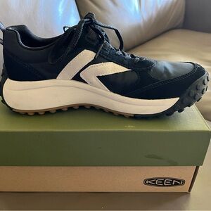 Keen Women’s Black and White Athletic Sneakers. Brand new never worn.